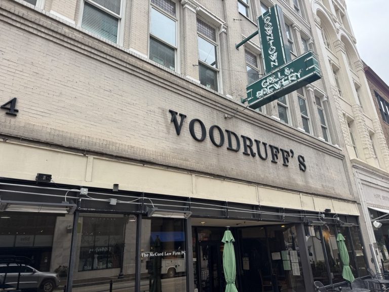 downtown grill brewery findit 768x576