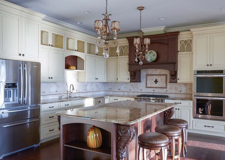 talmont kitchen 1FinditKnox  ProvidenceBuilders E 768x548